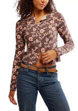 Load image into Gallery viewer, TILLY LONG SLEEVE - PRINT / FRENCH CHOCOLATE COM