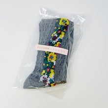 Load image into Gallery viewer, Ellison+Young - Noble Floral Beauty Socks: Noble Gray

