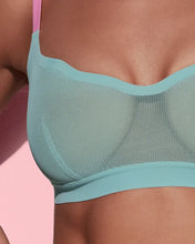 Load image into Gallery viewer, EBY - Lucy Bra: Winter Fling / XL
