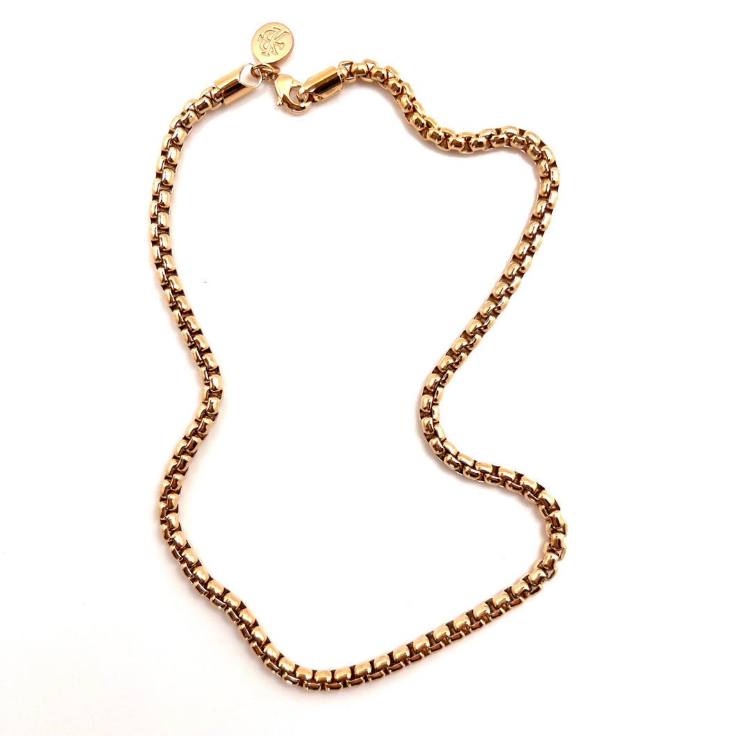 Karli Buxton - Rounded Box Chain: 16