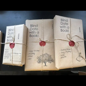 I LOVE BOOKS AND BOWS - Blind Date With A Book - All Hardback