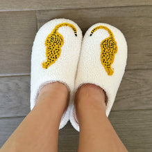 Load image into Gallery viewer, Ellison+Young - Sitting So Cool Cheetah Lounge Slippers: L/XL
