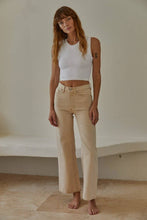 Load image into Gallery viewer, By Together - S1106N | Knit Seamless Ribbed Round Neck Sleeveless Top: Black / SM
