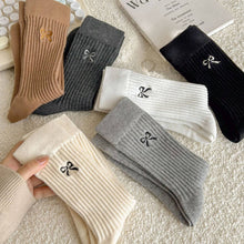 Load image into Gallery viewer, ACCITY -CREAM EMBROIDERED BLACK BOW SOCKS
