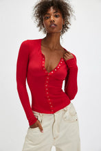 Load image into Gallery viewer, GOING PLACES CARDI / CHERRY CRUSH
