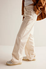 Load image into Gallery viewer, FREE PEOPLE - Tinsley Baggy High Rise Jeans
