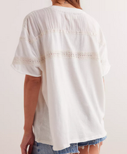 Load image into Gallery viewer, FREE PEOPLE - Dorothy tee XS
