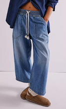 Load image into Gallery viewer, FREE PEOPLE -  No Problem &quot;Easy Peasy Pull on Jeans&quot; (Copy) (Copy) (Copy)
