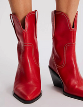 Load image into Gallery viewer, FREE PEOPLE - &quot;Pitchfork Point Western Boot&quot;
