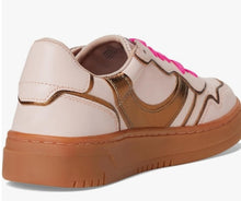 Load image into Gallery viewer, Free People - Retro Thirty Love Sneaker
