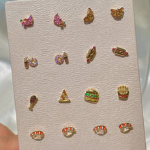 Load image into Gallery viewer, Girls Crew - Hot Dog Studs: Gold
