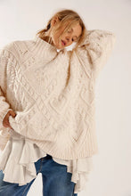 Load image into Gallery viewer, FREE PEOPLE - Heart You Pullover
