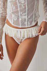 FEELING FRILLY THONG / IVORY