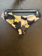 Load image into Gallery viewer, RVCA - Rose Cheeky Bottom - BLACK FLORAL
