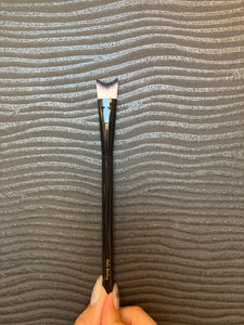 Hello Darling - Swoop brush in Black or Gold