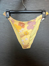 Load image into Gallery viewer, RVCA-  Haze Scrunch Medium French Bottoms -YELLOW FLORAL
